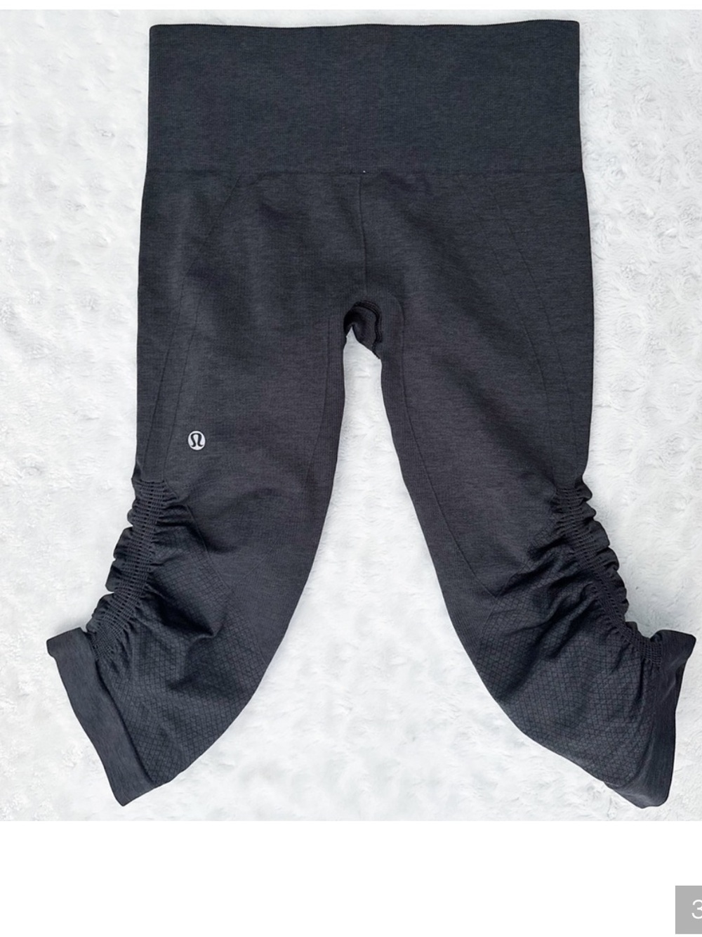 lululemon athletica Seamless Crop Leggings in the flow - Charcoal Black sz 4